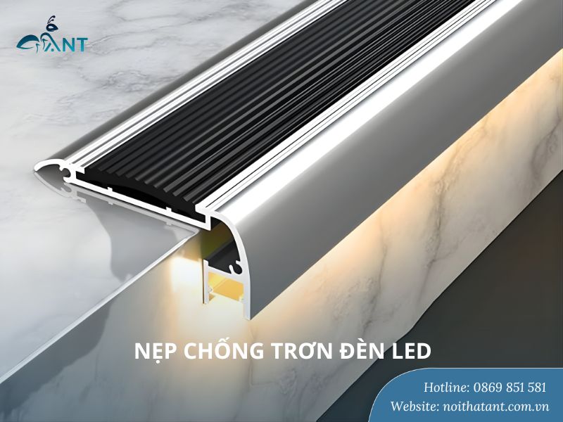 Nẹp chống trơn đèn led
