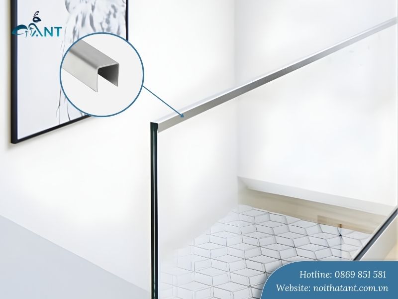 Ứng dụng nẹp inox kẹp kính