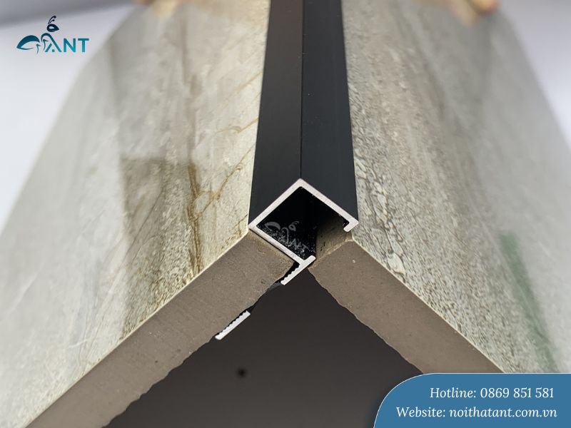 Ke góc ốp gạch góc vuông