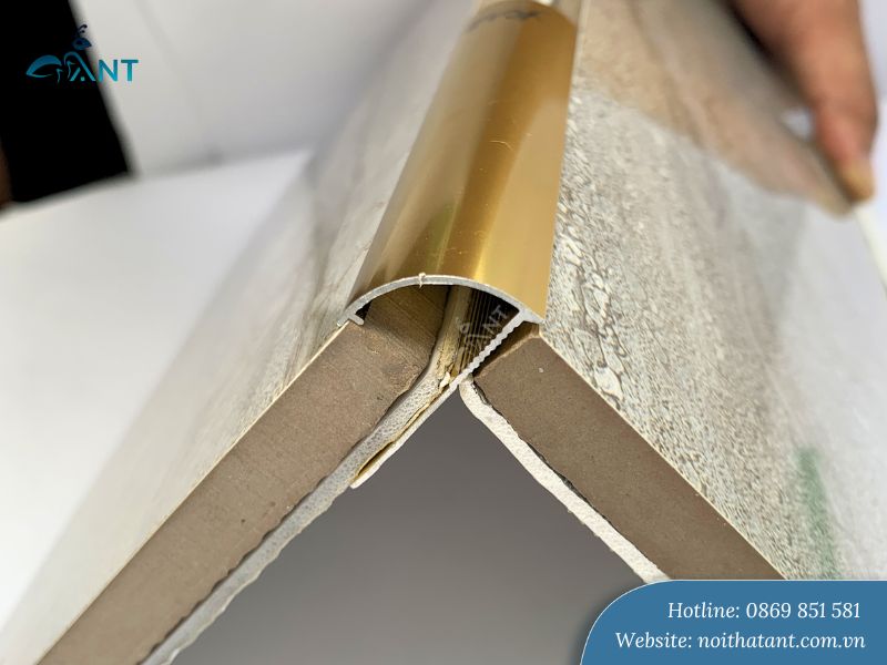 Nẹp góc ốp gạch men