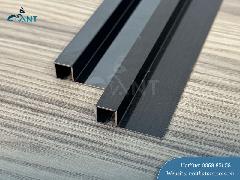 Nẹp bo góc vuông inox màu đen gương & xước