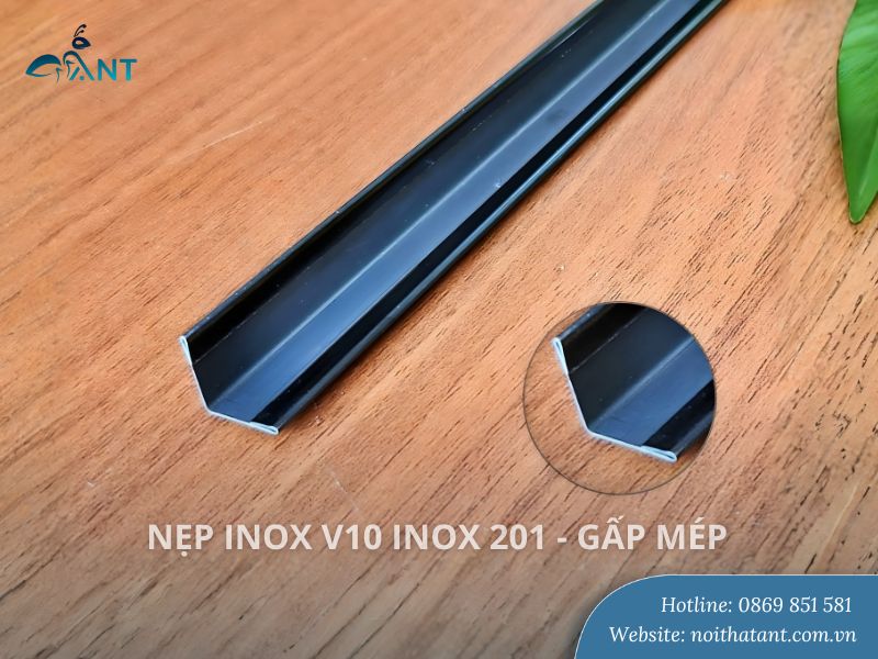 Nẹp V10 inox 201 gấp mép mặt sau