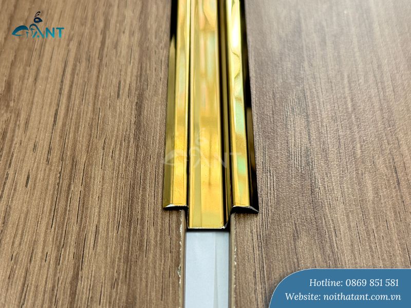 Nẹp U inox có tai hàng inox 201 giá rẻ