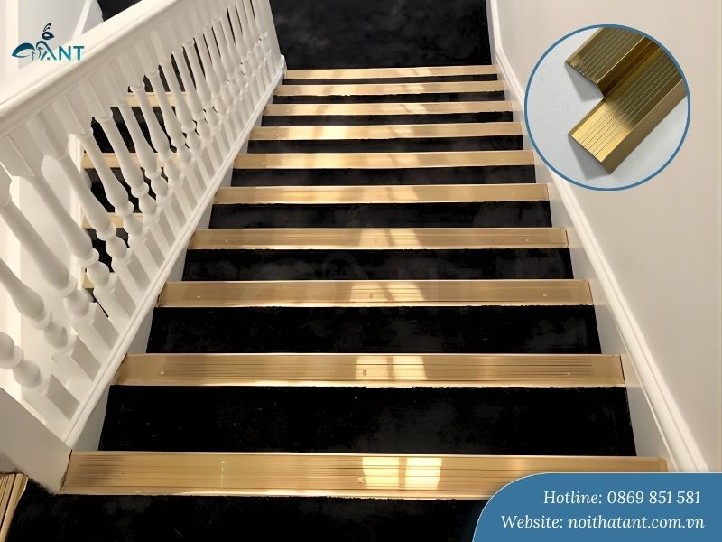 Ứng dụng nẹp inox chống trượt cầu thang