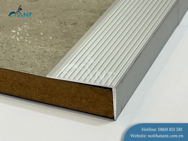 Nẹp nhôm chống trơn L40x20 màu bạc mờ