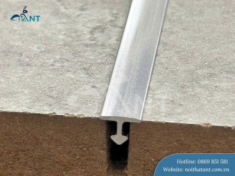 Thanh nhôm chữ T màu inox bóng